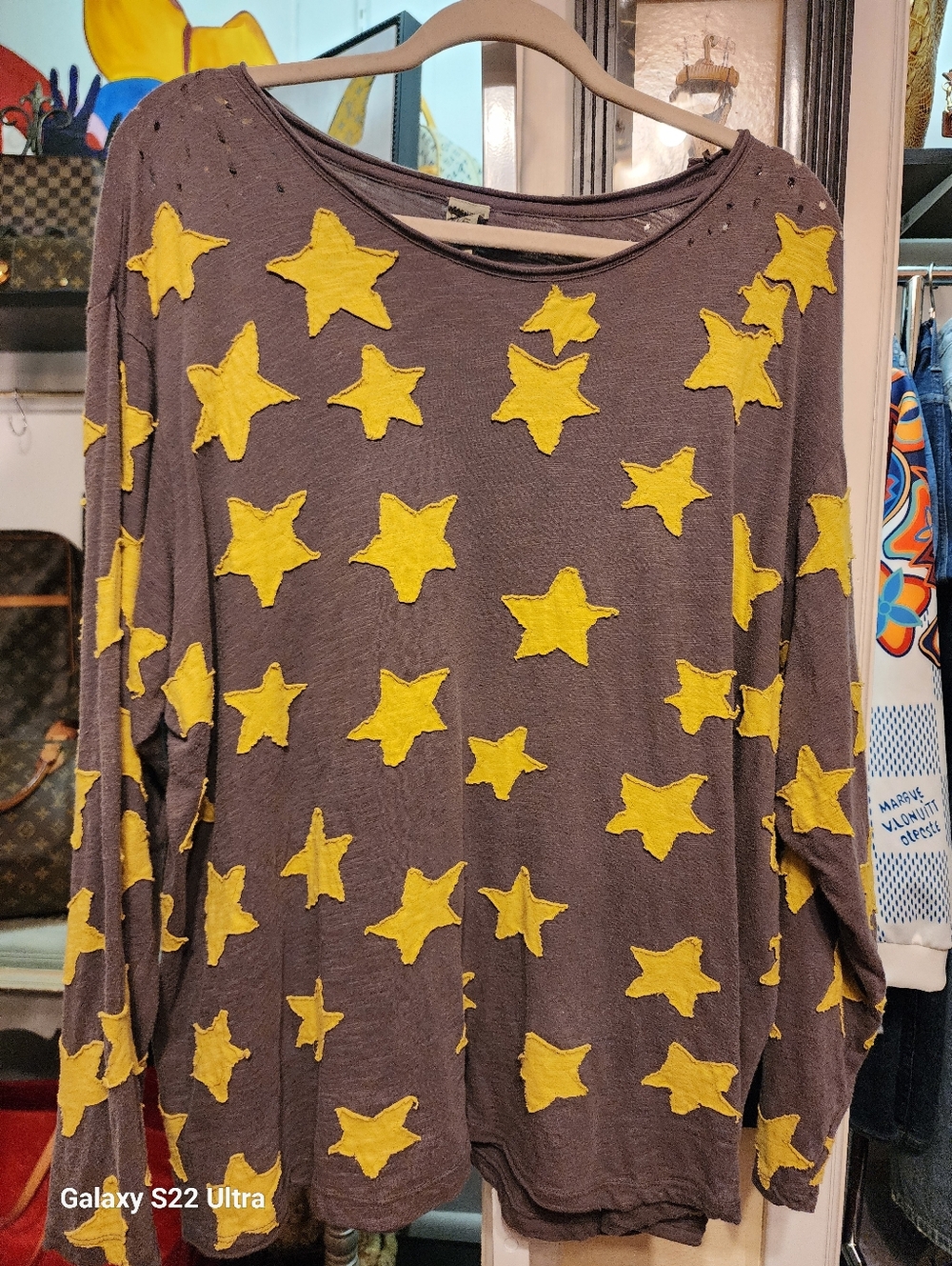 Magnolia Pearl Long Sleeve Yellow Star Appliqué Womens Top - Gray